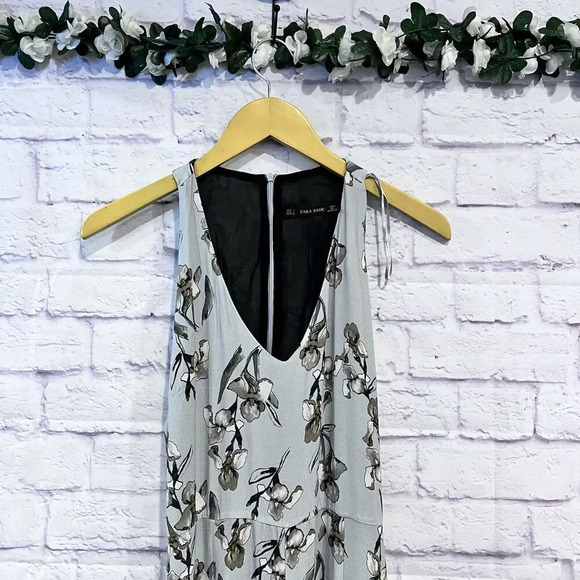 Zara Trafaluc Sleeveless Blue Floral Racer Back Jumpsuit Romper Small - Picture 8 of 16
